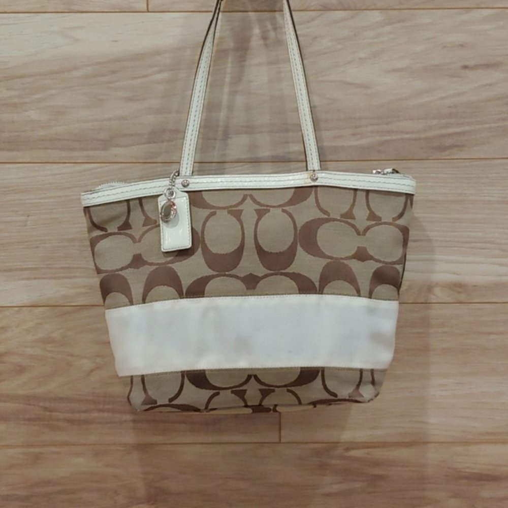⭐️Coach Tote Bag